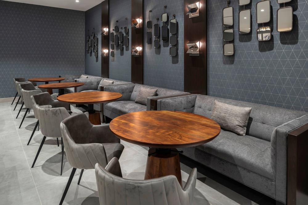 Residence Inn Boston Natick 42/54
