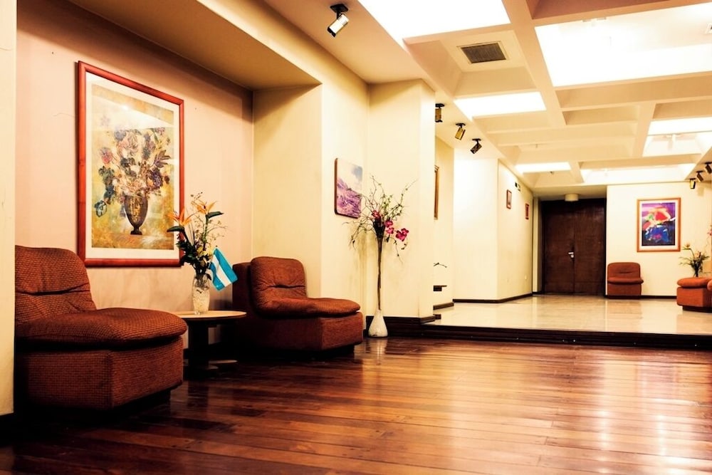 Hotel del Jardin 31/50