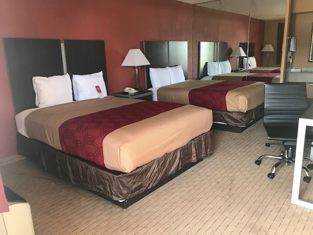 Econo Lodge Jacksonville near Little Rock Air Force Base 21/38