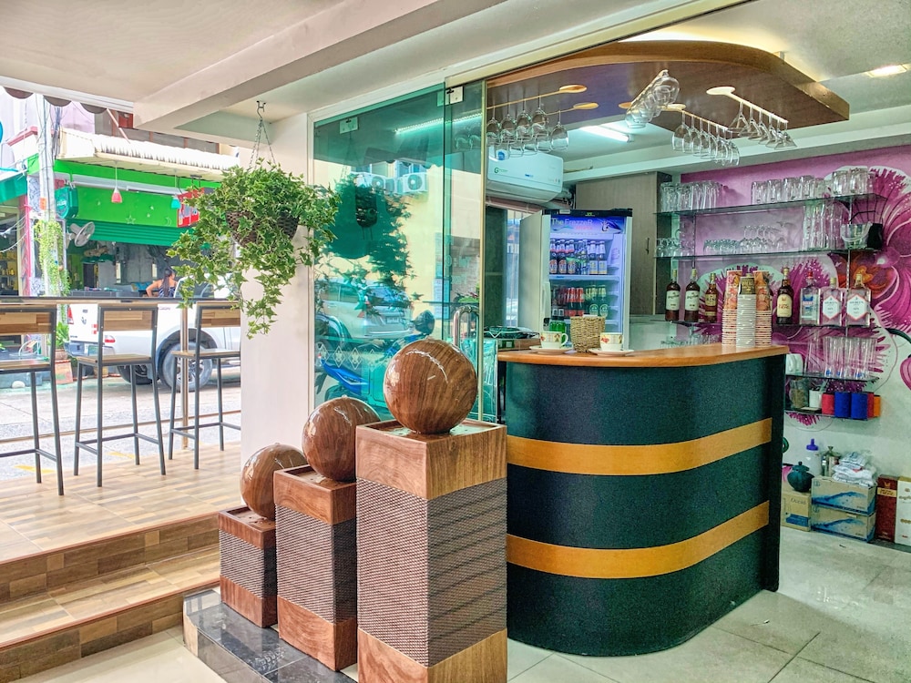 Scandia Beach Hotel 8/50