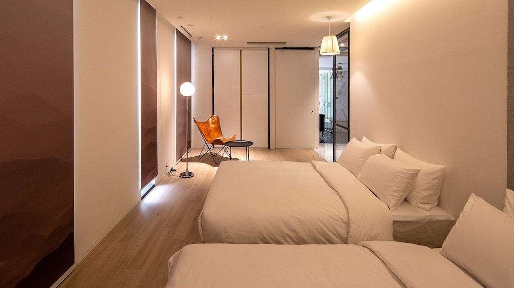 Stay Rak Hotel 39/68