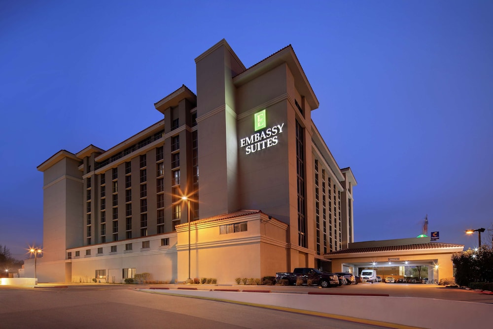 Embassy Suites Dallas-Park Central Area photo1