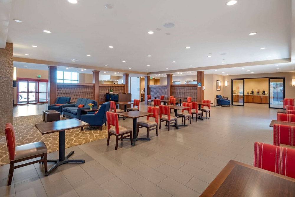Comfort Suites St George - University Area 32/47