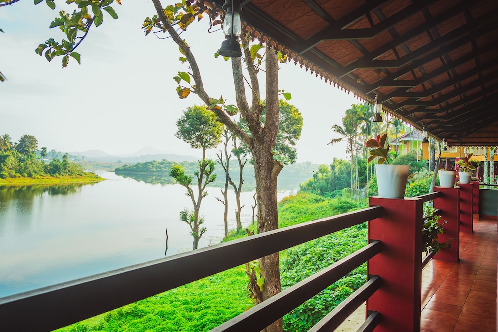 KARAPUZHA VILLAGE RESORT 46/51