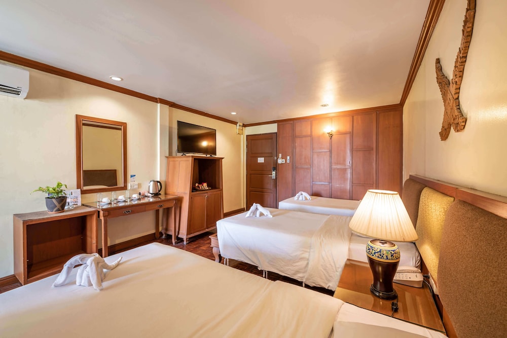 Royal Ivory Nana Hotel 14/36
