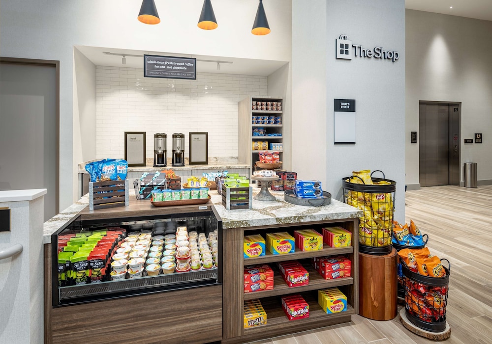 Hilton Garden Inn Chicago Central Loop 23/33