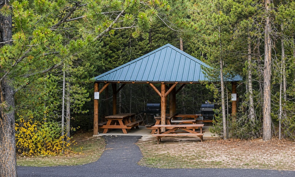 Timbers at Island Park Village Resort 56/59