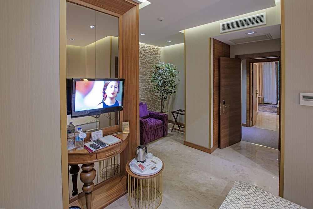 Nowy Efendi Hotel - Special Class 47/77