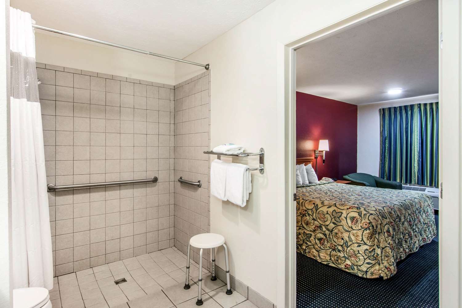 Rodeway Inn La Grange East 9/10