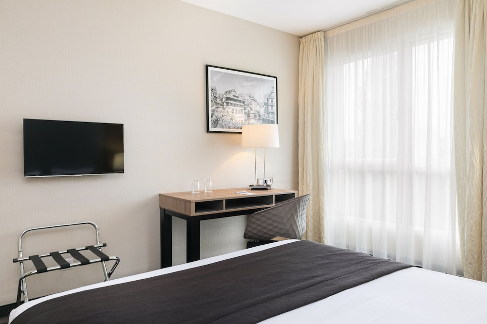 7 HOTEL AND FITNESS 26/72