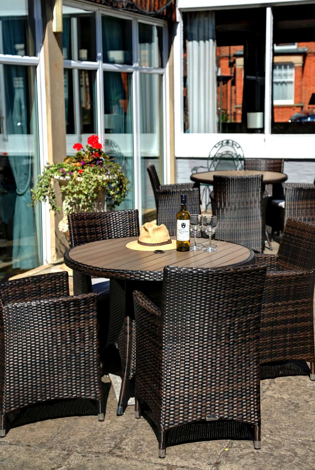 Brook Hotel, Felixstowe 14/16