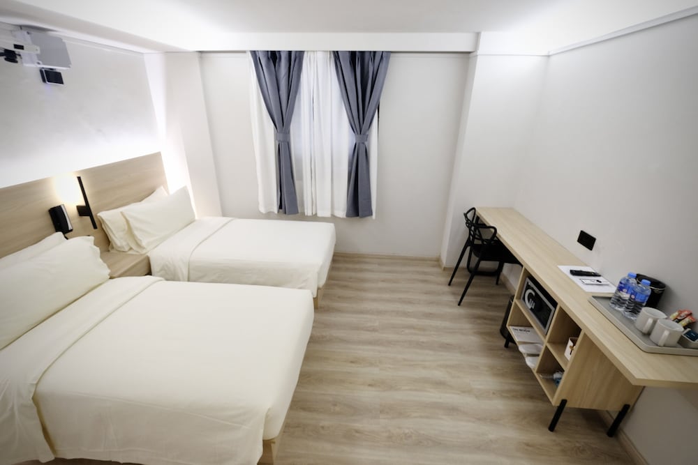 Rest Bugis Hotel 23/73