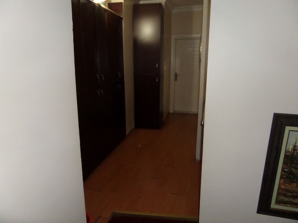 Ercan Inn Hotel 43/62