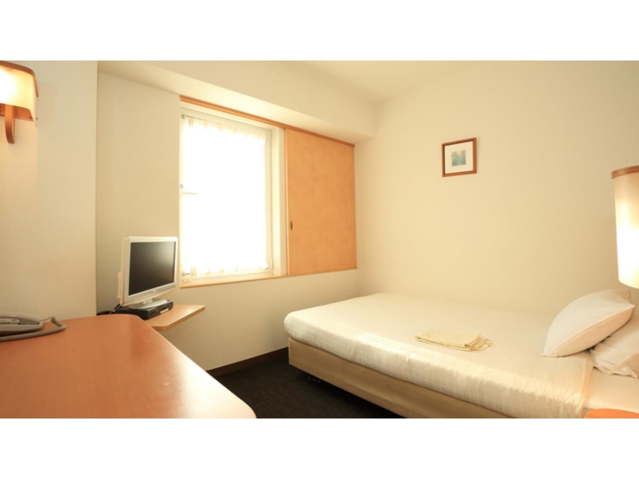 Semi Room