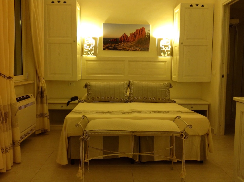 Beach Hotel Budoni 8/28