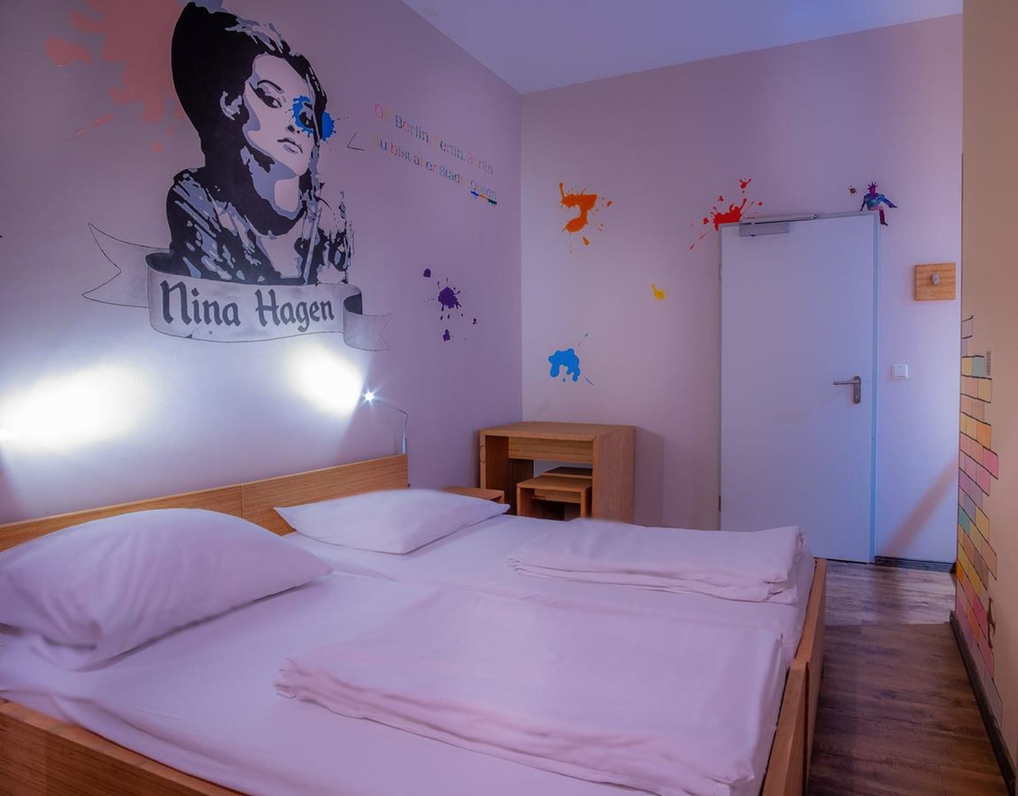 ROOM, DOUBLE BED, SHARED BATHROOM