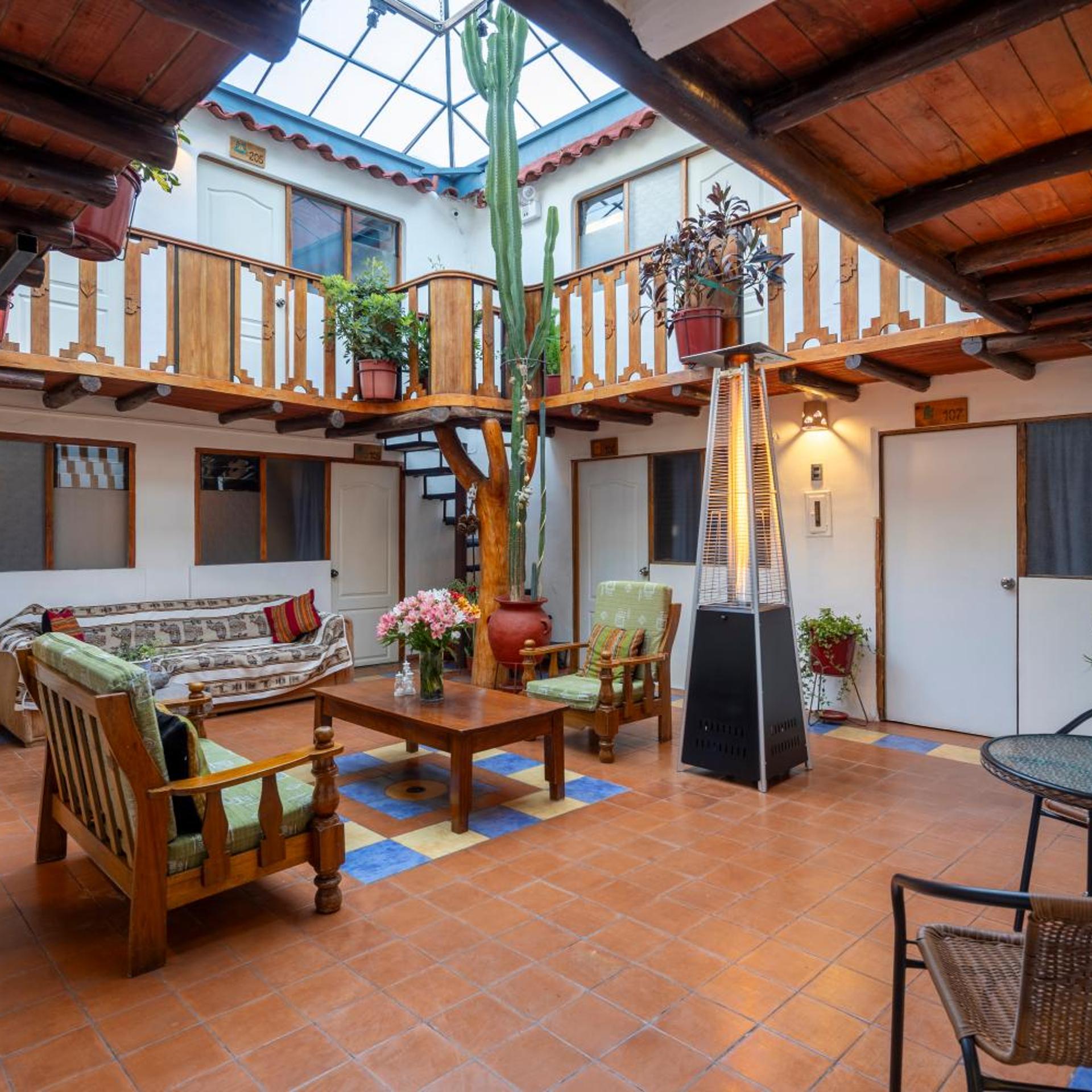 Hostal Teatro Inka 37/50
