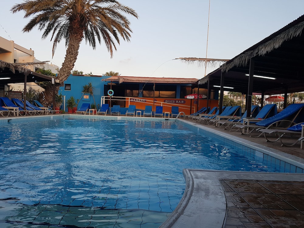 Kkaras Hotel 13/68