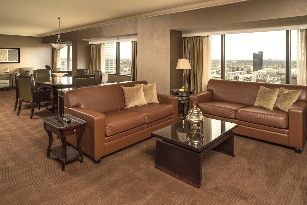 The Plaza Hotel Columbus at Capital Square 23/50