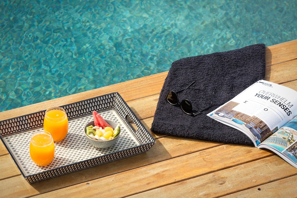 Portes Mykonos Suites And Villas 56/77