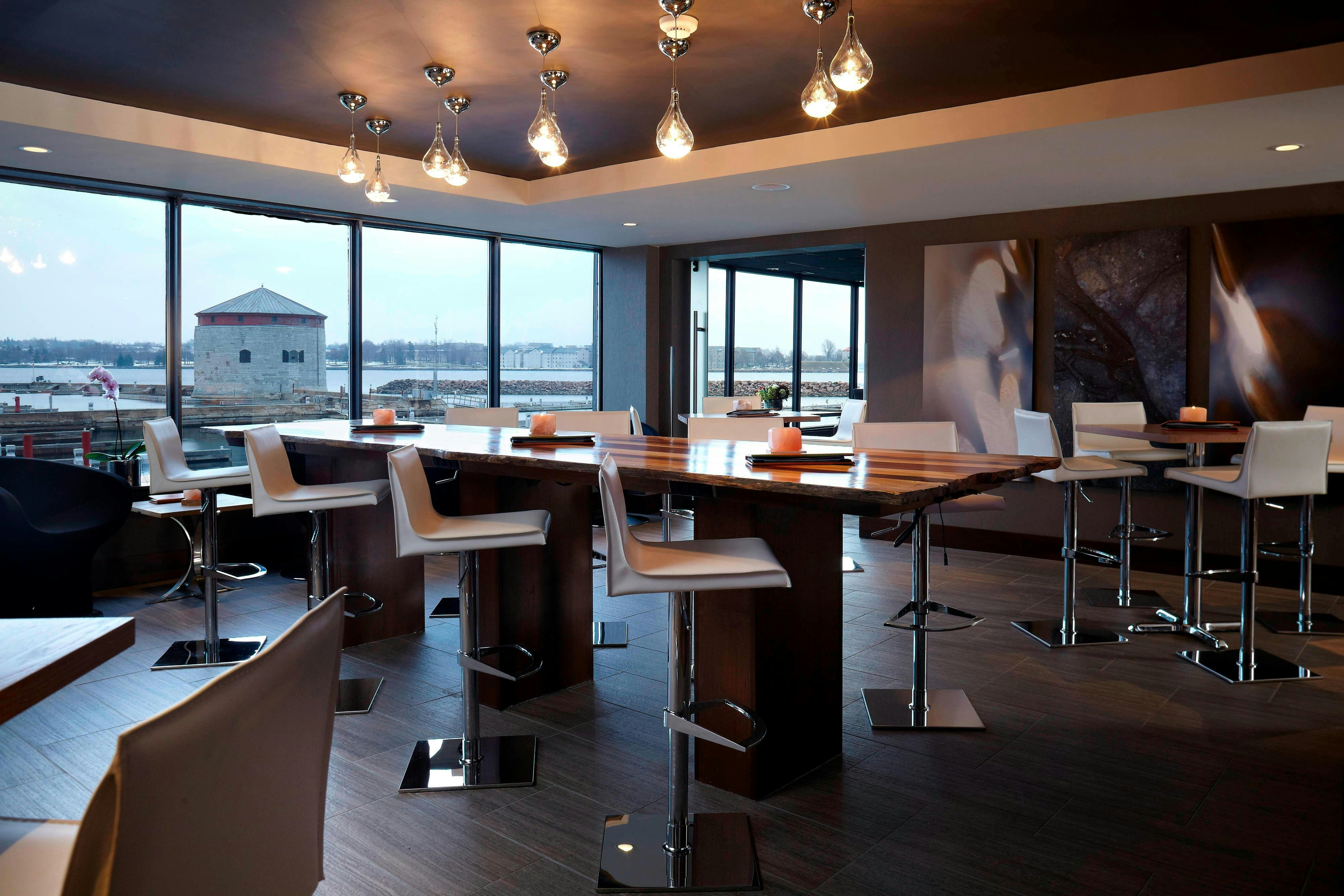 Delta Hotels By Marriott Kingston Waterfront 11/19