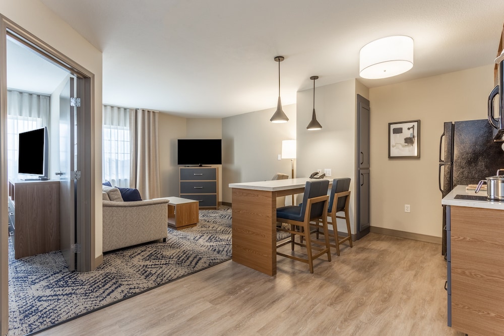 Candlewood Suites O Fallon 16/23