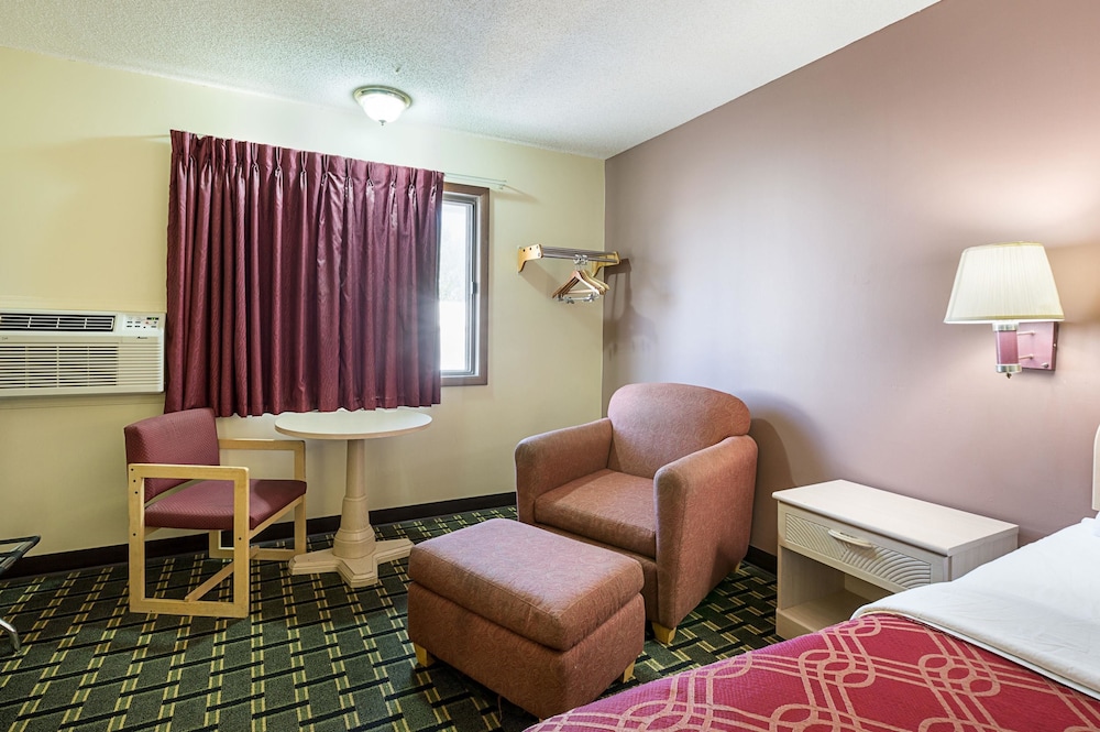 Americas Best Value Inn Beatrice 14/21