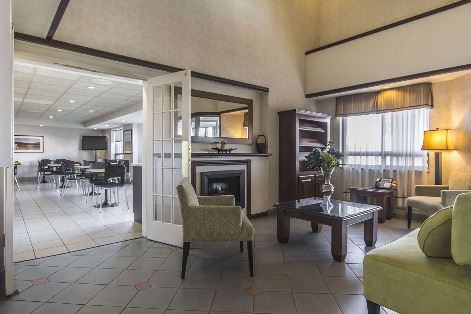 Residence Inn by Marriott Laval 12/22