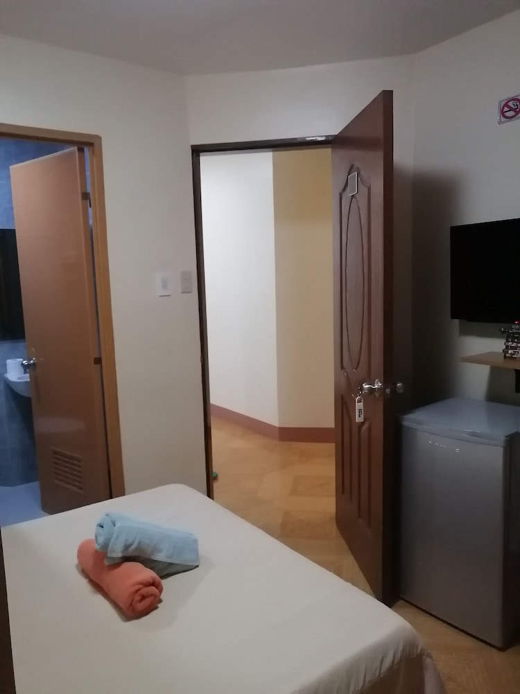 Manora Apartments And Guest House 19/66