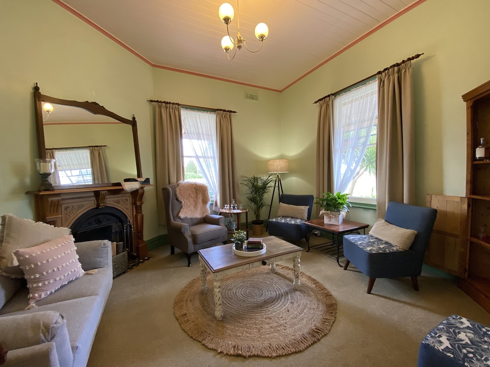 Hanlon House Bed And Breakfast 39/52