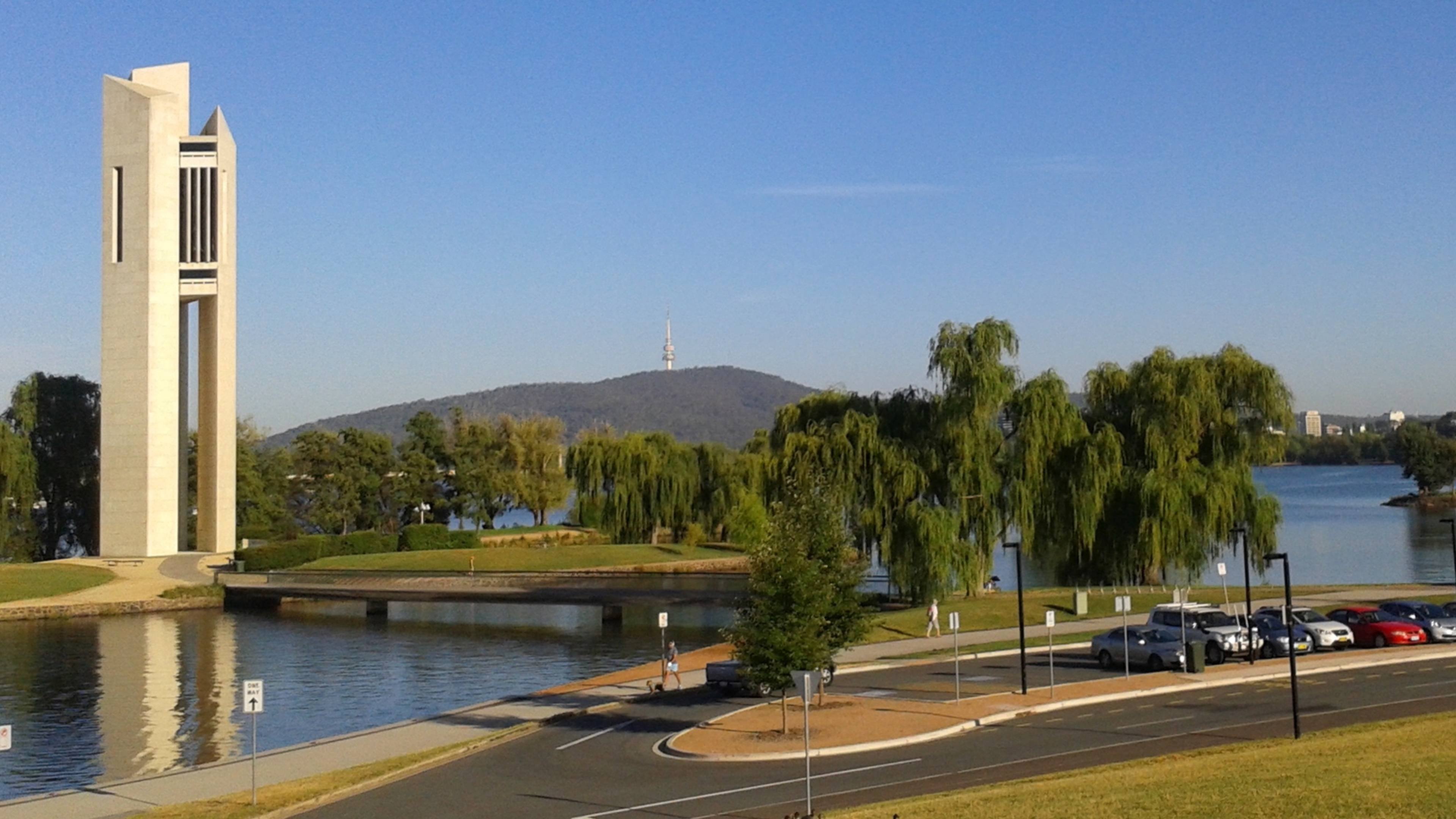 Crowne Plaza Canberra 79/81