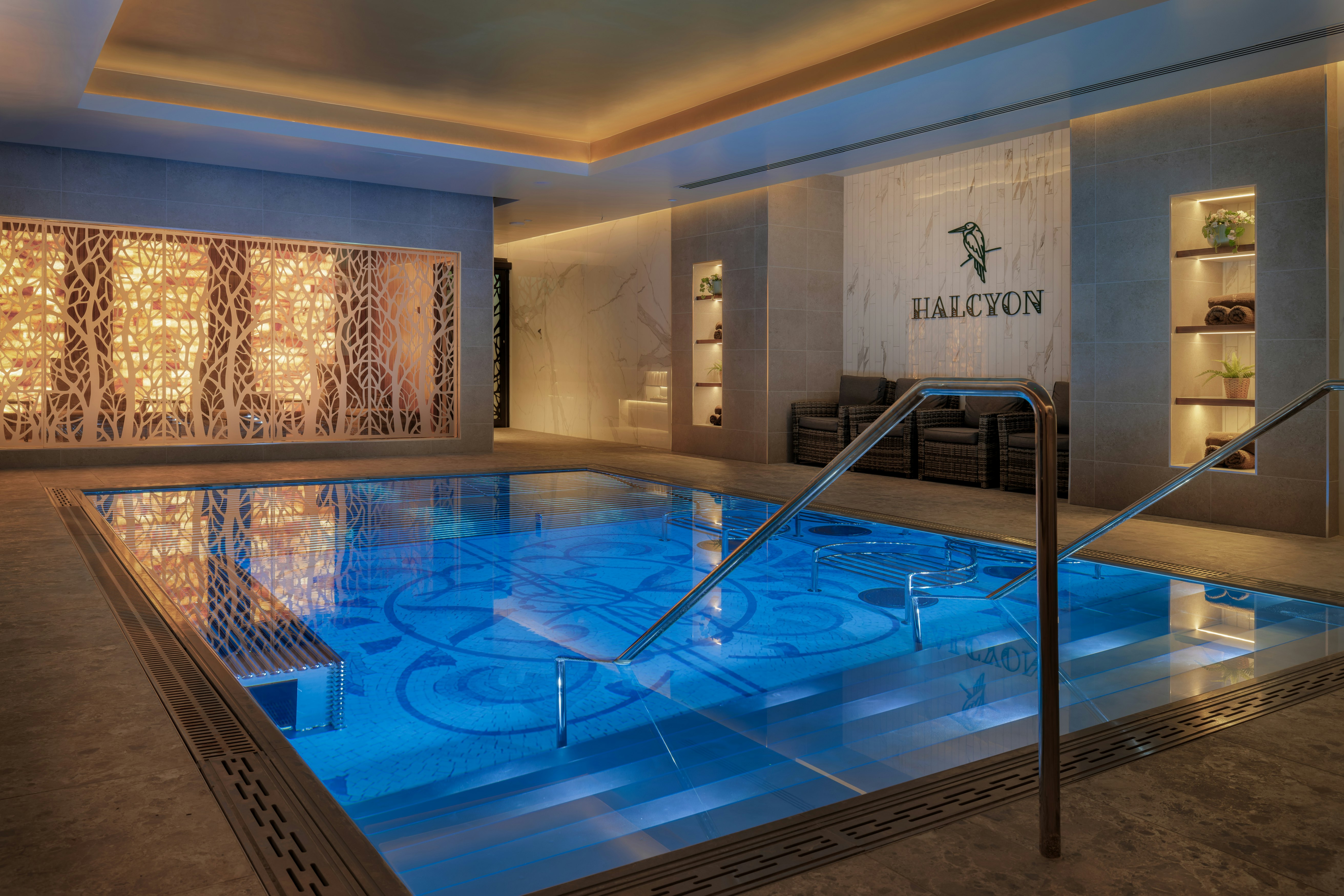 DoubleTree by Hilton Belfast Templepatrick Golf & Country Club 34/76