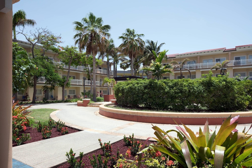St. Kitts Marriott Resort & The Royal Beach Casino 2/65