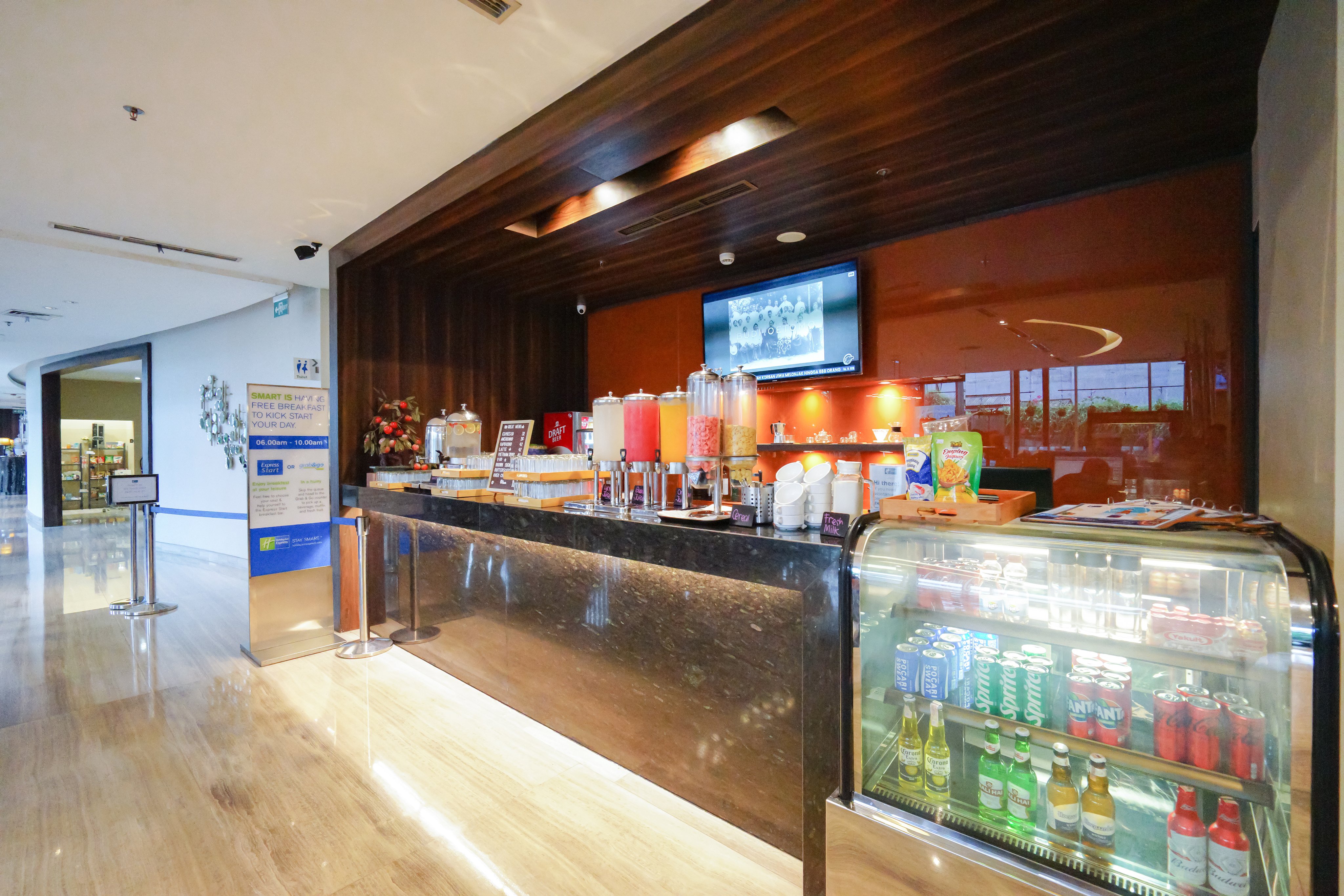 Holiday Inn Express Surabaya Centerpoint by Ihg 9/81
