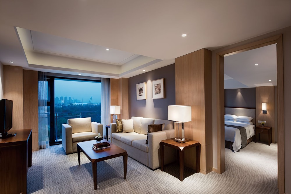 Jinling Riverside Hotel 13/39