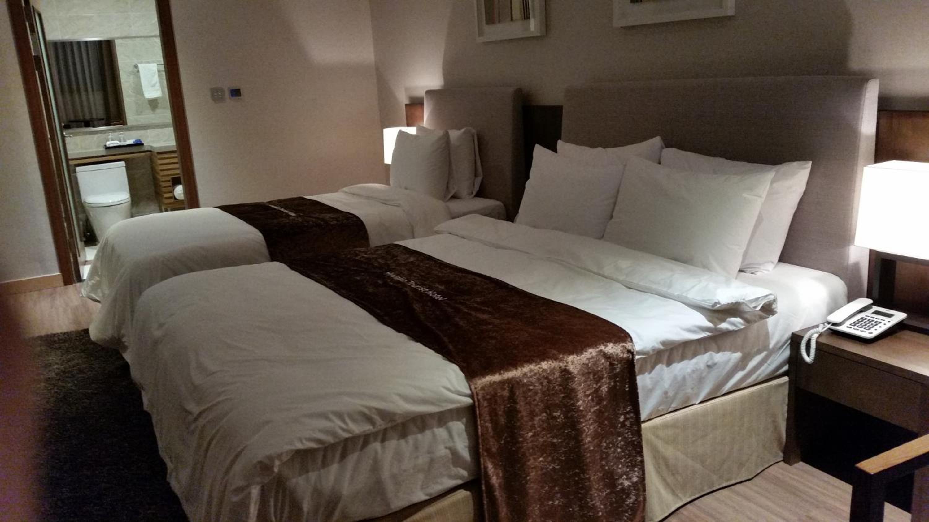 غرفة ديلوكس بسريرين منفصلين بإطلالة على البحر، Hyunjin Tourist Hotel 8/9