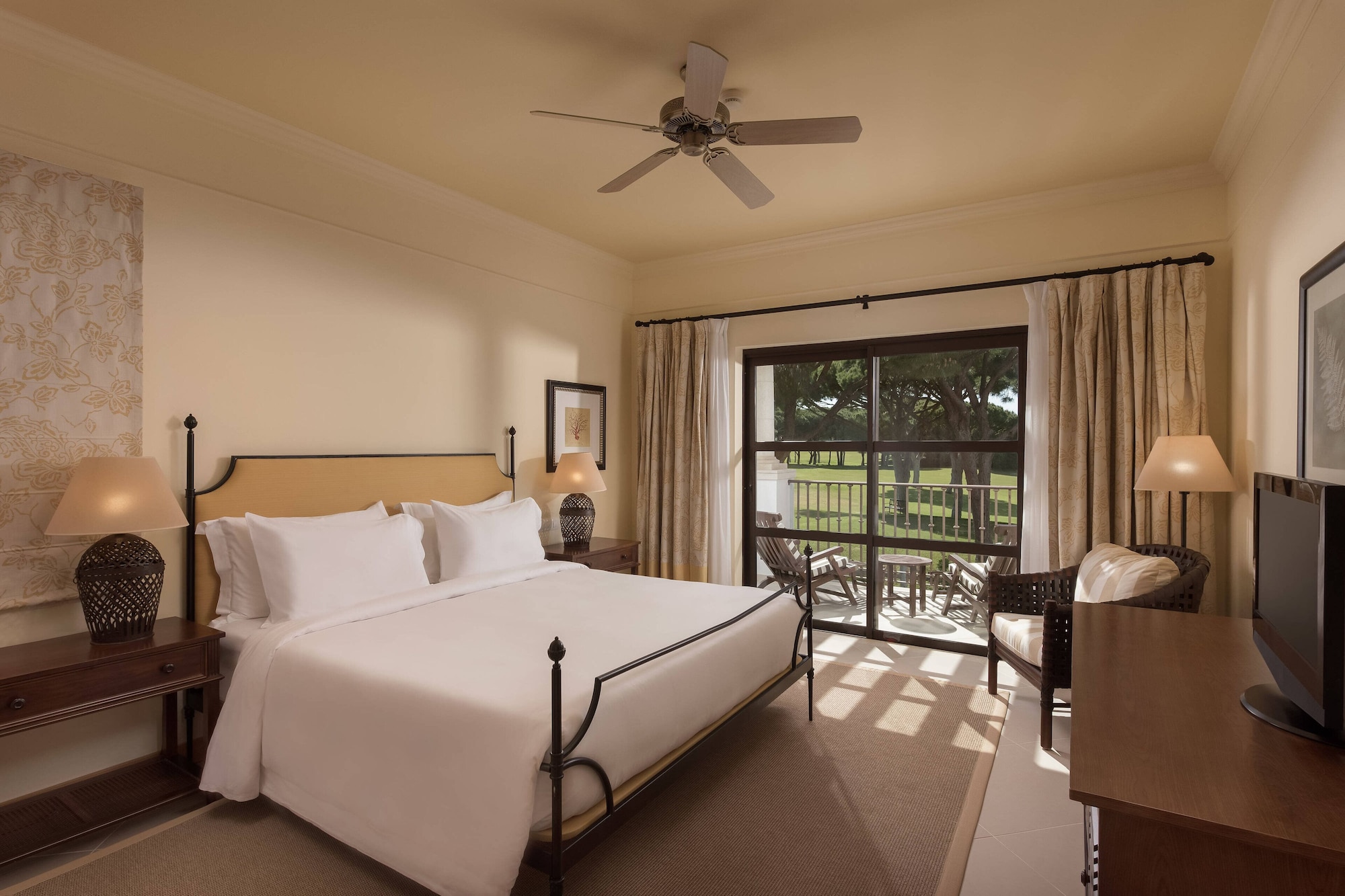 3 Bedrooms, 3 Double Beds, Resort View، PINE CLIFFS RESIDENCE, A LUXURY COLLECTION RESORT 2/4
