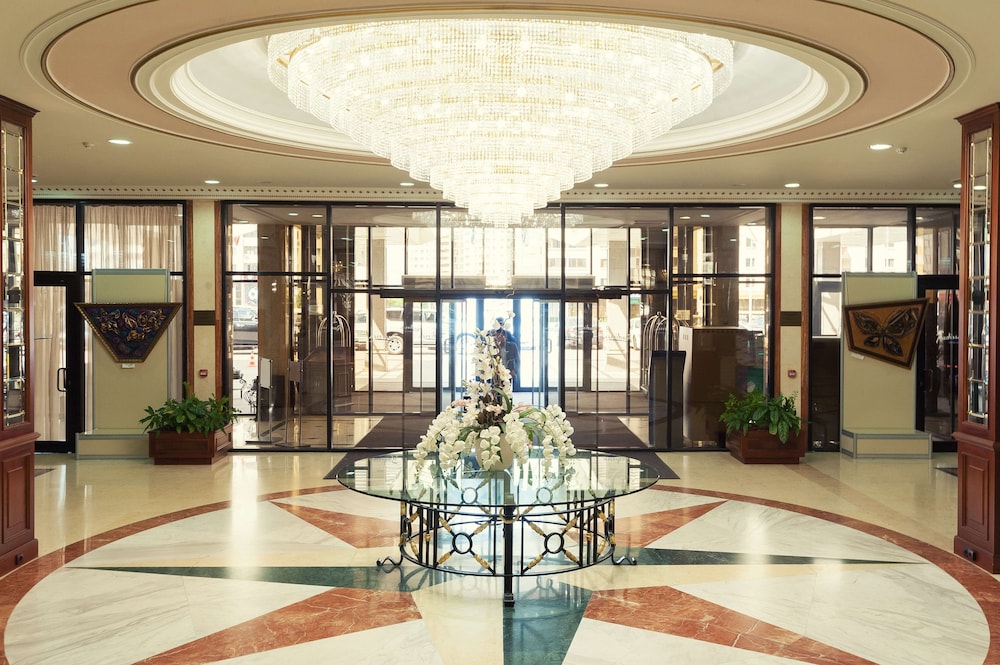 Radisson Hotel Astana 53/71