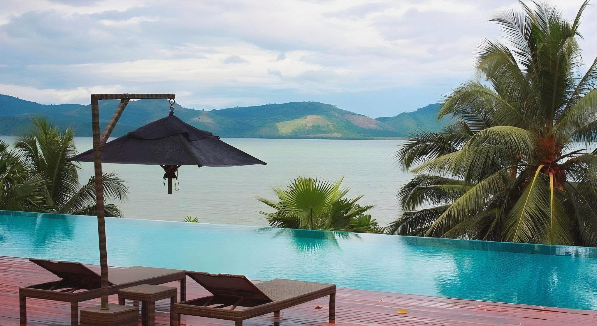 The Blue Sky Resort Ranong 36/52