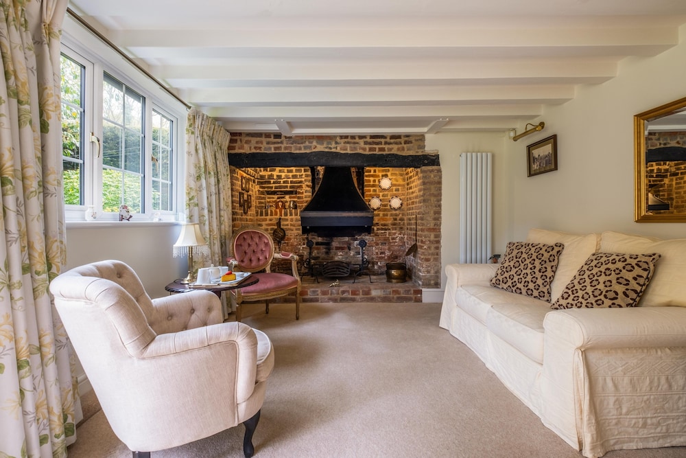 Stream House Luxury Bed and Breakfast 20/50