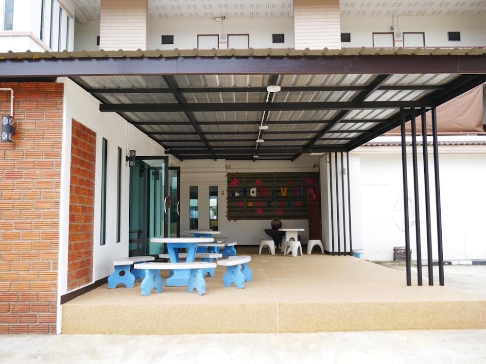 Fang Villa Hotel 48/52