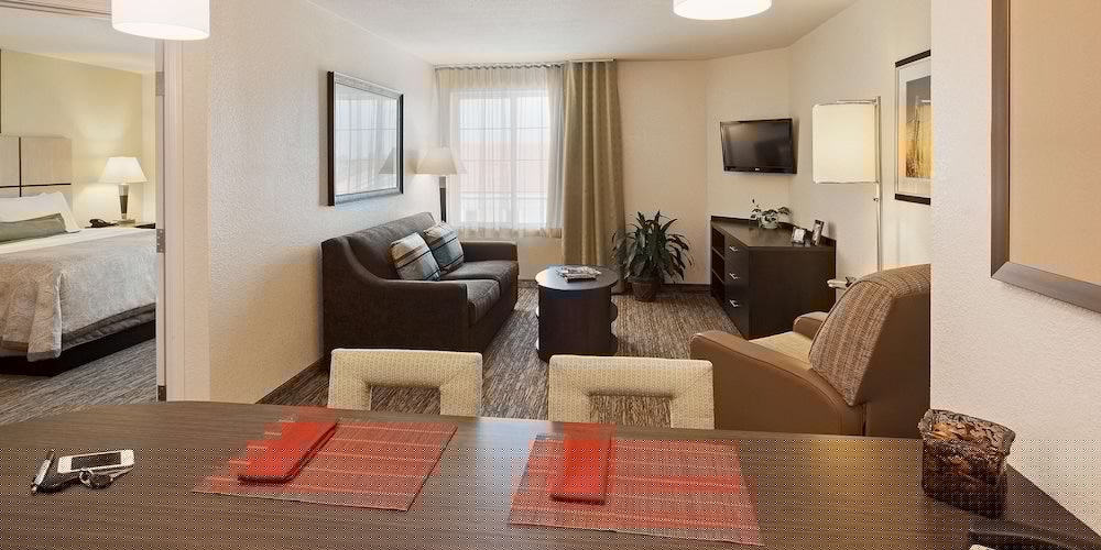 Sonesta Simply Suites Dallas Galleria 23/38