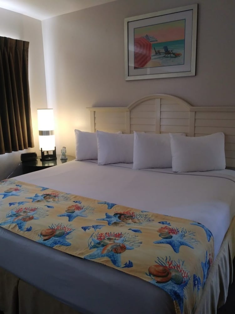 Beach Place Hotel 23/39