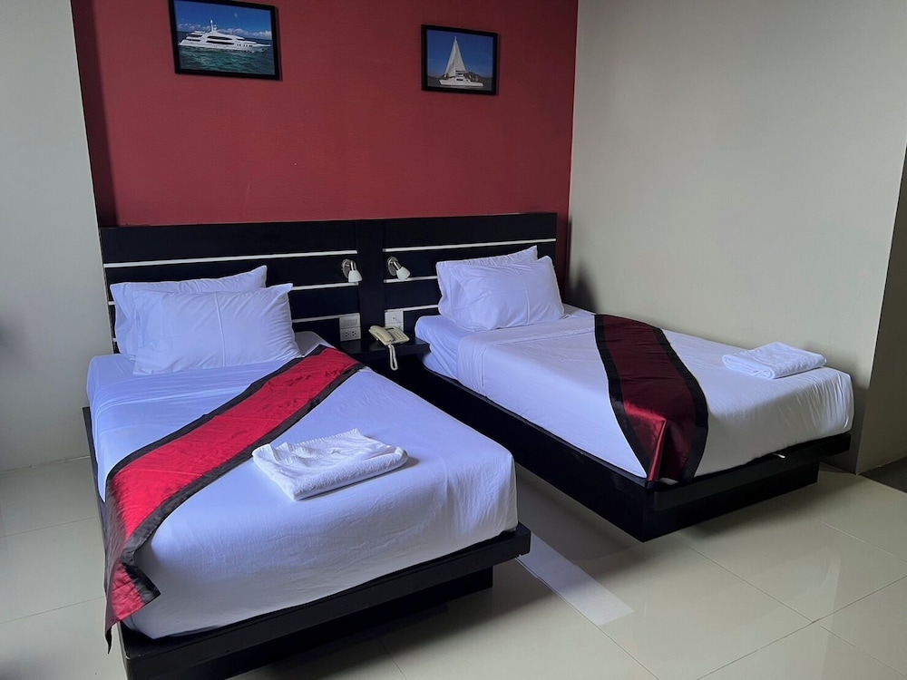 The Habour Front Hotel Surat Thani 17/46