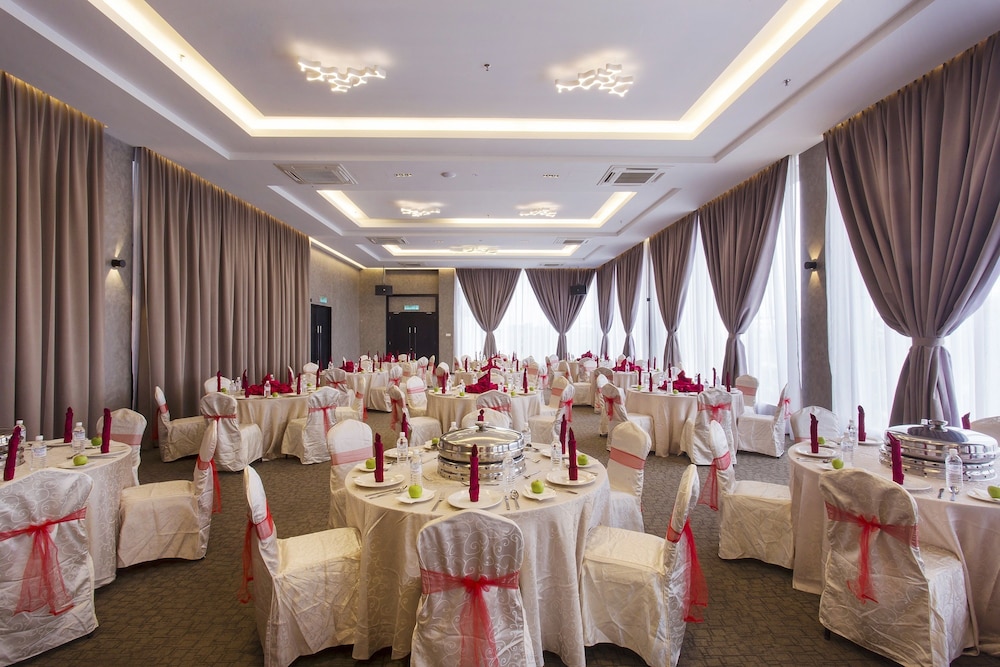 Amansari Hotel Nusajaya 32/36