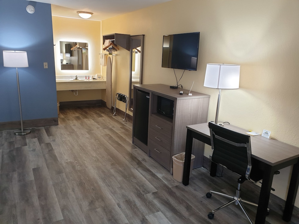 Days Inn by Wyndham Cleveland TN 22/30