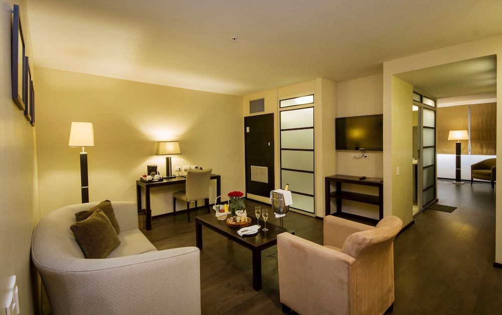 UNIPARK HOTEL 38/66