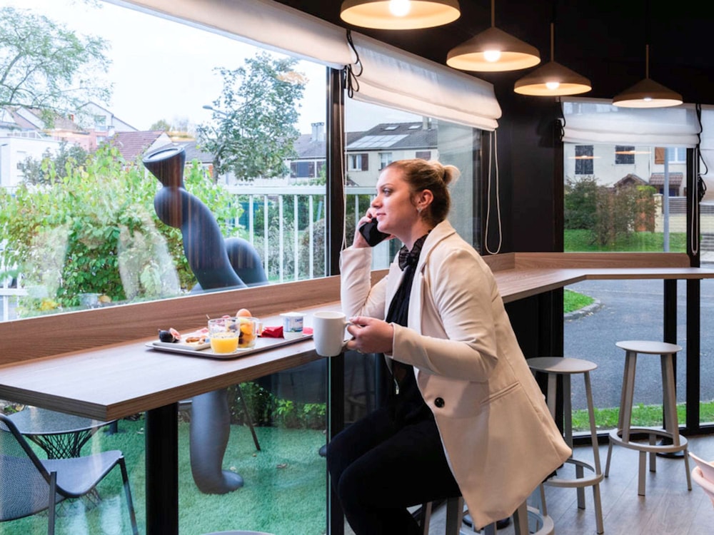 Ibis Cergy Pontoise Le Port 35/67