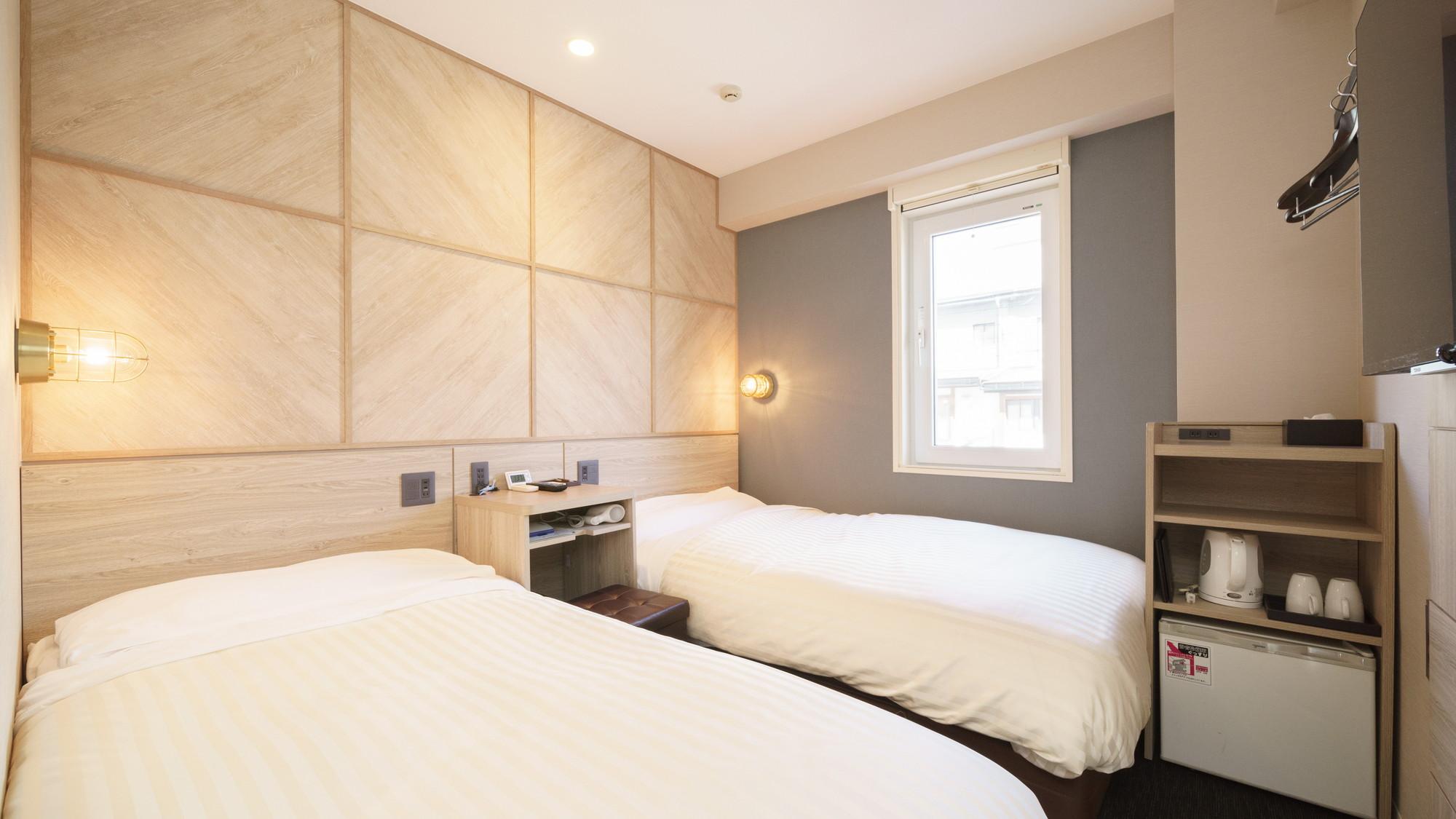 Compact, Standard, Twin Beds
