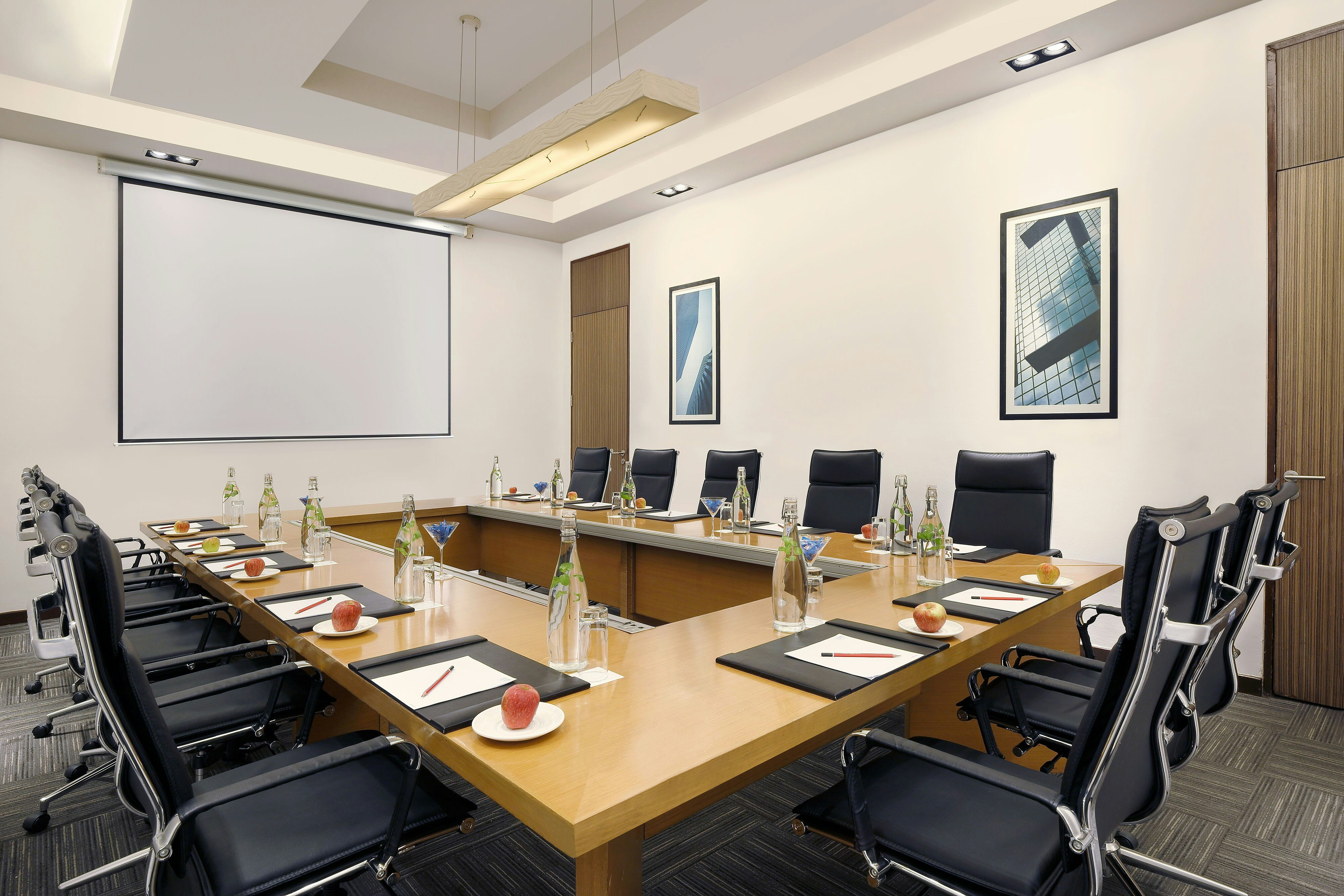 Four Points by Sheraton Hotel and Serviced Apartments Pune 40/47
